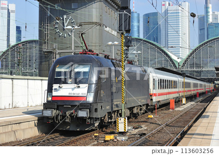 ドイツ国鉄 DB フランクフルト中央駅 ES-64-U2-036 ドイツ国鉄 DB フランクフルト中央駅 ES-64-U2-036 113603256