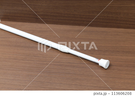 突っ張り棒、棒、家具、プラスチック、タオル、かける、生活用品、日用品、支える、つっぱり棒 突っ張り棒、棒、家具、プラスチック、タオル、かける、生活用品、日用品、支える、つっぱり棒 113606208