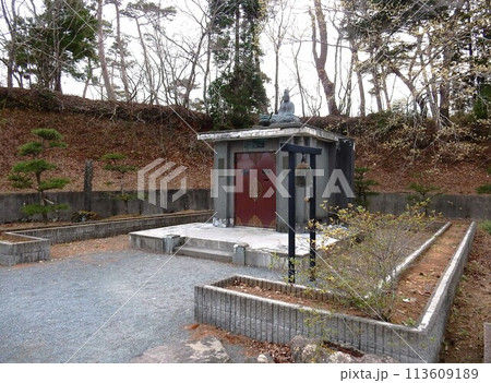 西行戻しの松公園の白衣観音 113609189