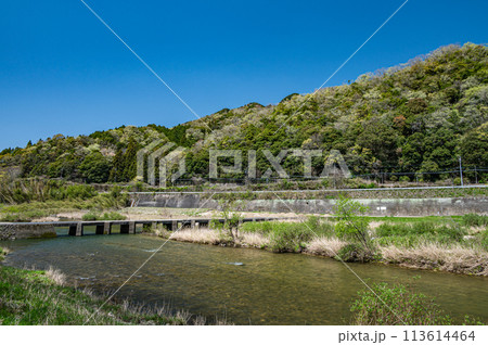 京都の清流木津川　南大河原の沈下橋　恋路橋　京都府南山城村 113614464