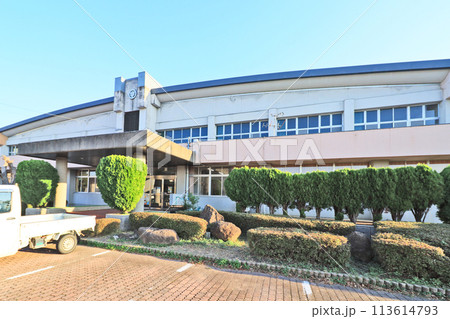 福岡県鞍手郡の公共施設鞍手町立体育館 113614793