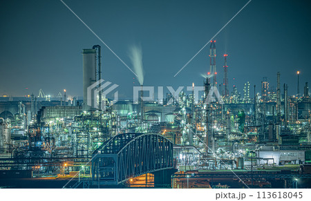 工場のある都市夜景 工場のある都市夜景 113618045