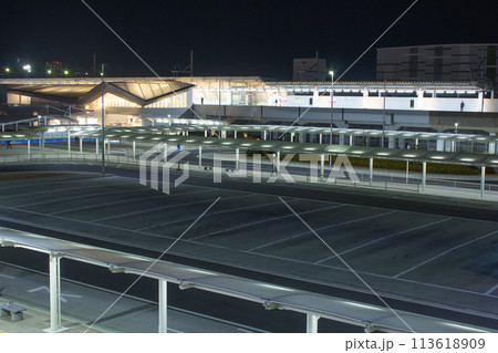 幕張豊砂駅の夜 113618909