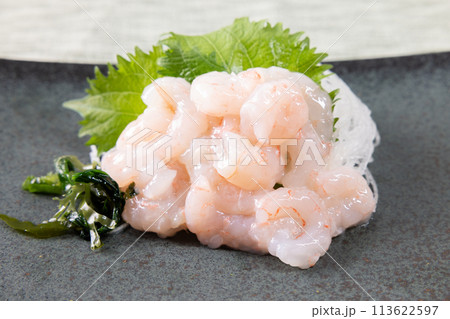 おいしい甘エビの刺し身 おいしい甘エビの刺し身 113622597