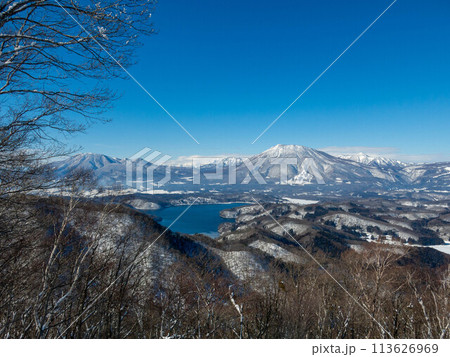 タングラムスキーサーカスから見た野尻湖 113626969