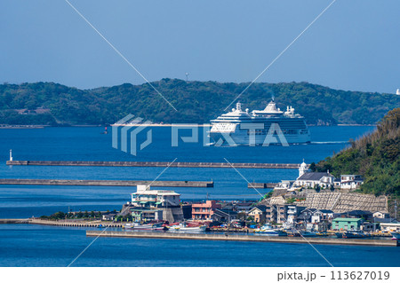 女神大橋からの長崎港客船入港【長崎市】 113627019