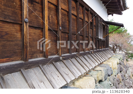 丸岡城の天守と天守台の境目 113628340