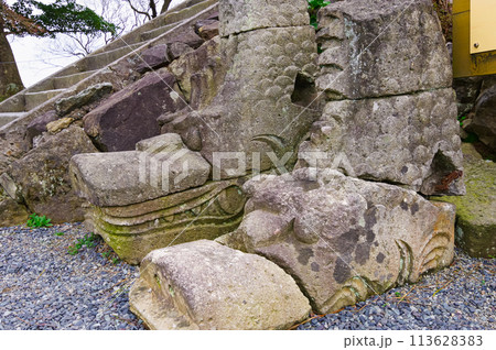福井県・丸岡城に展示してある石の鯱鉾 113628383