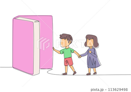 Single one line drawing the kids open the book-shaped door. Books can open mind and see everywhere. Increase knowledge about the wider world. Book festival. Continuous line design graphic illustration Single one line drawing the kids open the book-shaped door. Books can open mind and see everywhere. Increase knowledge about the wider world. Book festival. Continuous line design graphic illustration 113629498