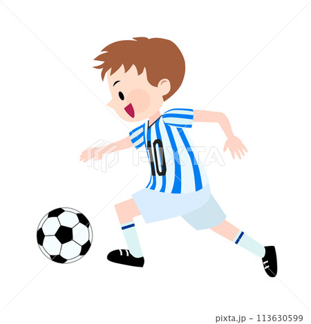 青と白のストライプのユニフォームを着てサッカーをする男の子のイラスト 113630599