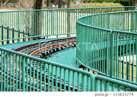 遊園地遊具の線路 遊園地遊具の線路 113633774