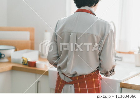 a forty-something woman 113634060