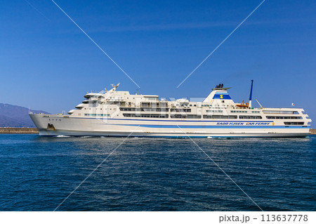 【新潟県・佐渡】早春の佐渡航路・両津湾 4月 【新潟県・佐渡】早春の佐渡航路・両津湾 4月 113637778