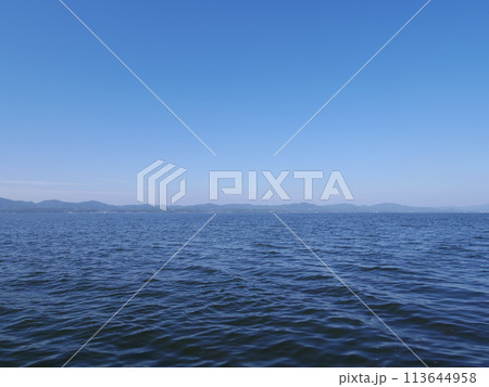 島根県出雲市より望む宍道湖 113644958