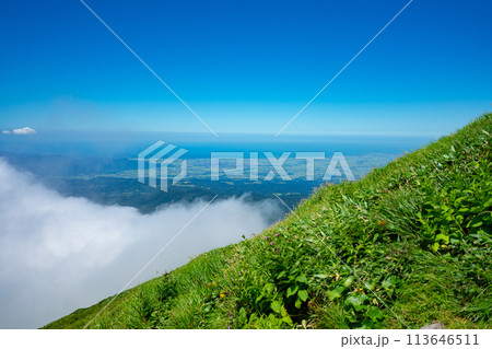 山形 月山 霊峰 登山 雲 雲海 113646511