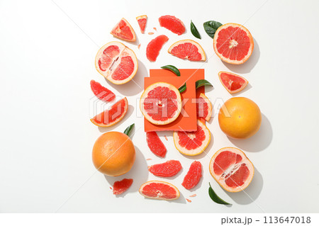 Juicy summer fruit - grapefruit, concept of fresh food 113647018
