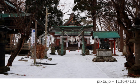 雪景色の日吉八幡神社 113647133