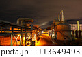 工場夜景を望む 113649493