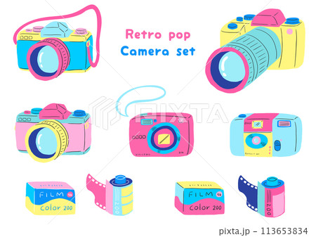 レトロポップないろいろなカメラ、一眼レフ、使い捨てカメラ、デジカメ、手描きのカラフルなイラストセット レトロポップないろいろなカメラ、一眼レフ、使い捨てカメラ、デジカメ、手描きのカラフルなイラストセット 113653834