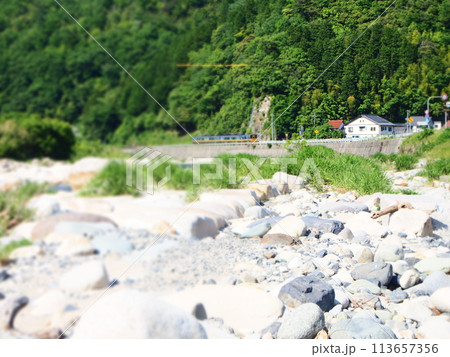 川のある風景 川のある風景 113657356
