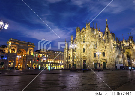 Early morning in Milan 113657444