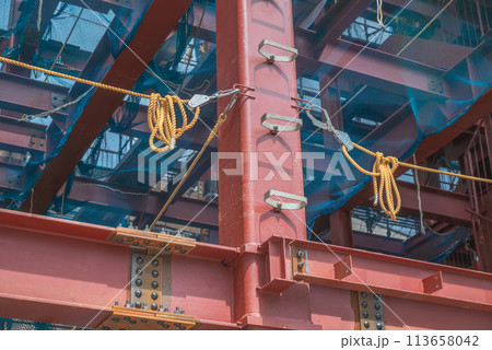 親綱と鉄骨建方工事 113658042