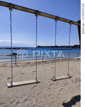 海辺のブランコ海の見える公園 113659118