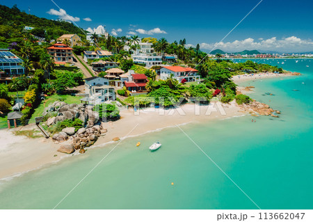 Tropical beach with luxury villas and turquoise ocean in Brazil. Aerial view 113662047