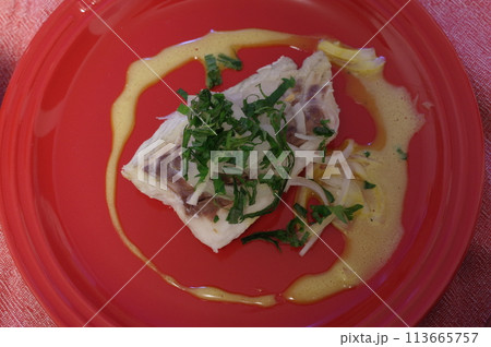 蒸し焼きした美味しい天然黒鯛 113665757