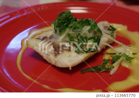 蒸し焼きした美味しい天然黒鯛 113665770