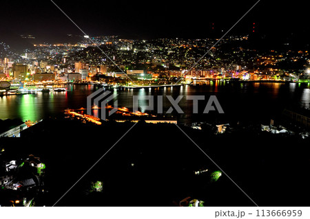 長崎市の都市風景 美しい夜景 長崎市の都市風景 美しい夜景 113666959