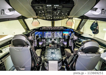 飛行機のコックピット 飛行機のコックピット 113669251
