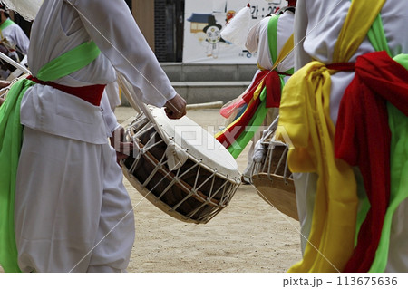 people in traditional costumes dance event 113675636