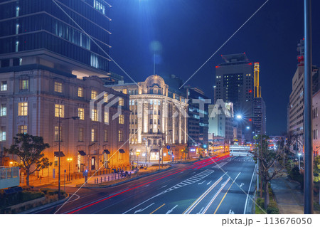 神戸海岸通 夜景(メリケン波止場歩道橋から) 神戸海岸通 夜景(メリケン波止場歩道橋から) 113676050