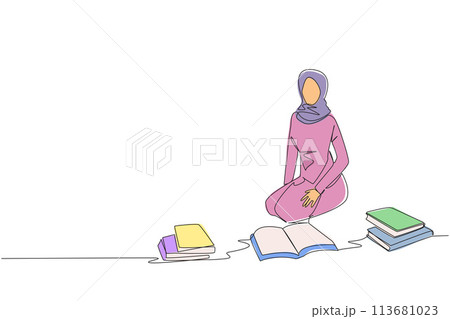 Single continuous line drawing Arabian woman reading the books happily. Good reading interest. Really enjoy reading story books. Reading everywhere. Book festival concept. One line vector illustration 113681023