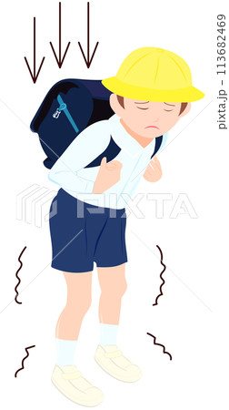 ランドセルが重い男の子 113682469