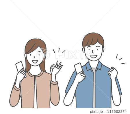 スマートフォンを持つ笑顔の若い男性と女性 113682874