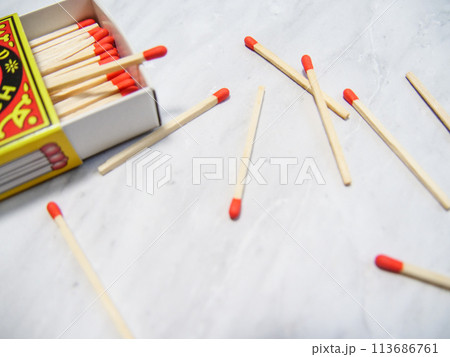 マッチ　火　空白　文字入れ　広告  113686761