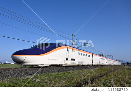 山形新幹線の新型車両のE8系新幹線つばさ 山形新幹線の新型車両のE8系新幹線つばさ 113688750