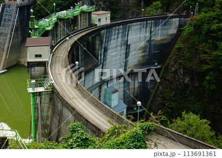 室牧ダムの堤体 室牧ダムの堤体 113691361