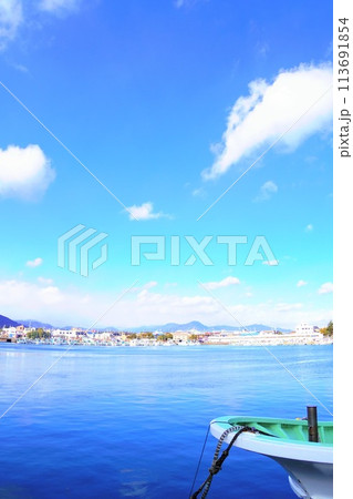 冬の用宗漁港の景色 113691854