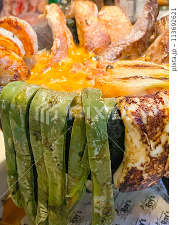 メキシコ料理ファヒータ 113692621