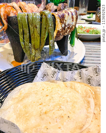 メキシコ料理ファヒータ 113692623