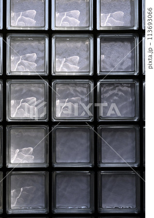 ガラスブロックの模様 113693066