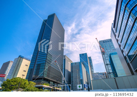日本の東京都市景観 大手町の超高層ビル・常盤橋タワーや再開発などを望む＝18日 113695432