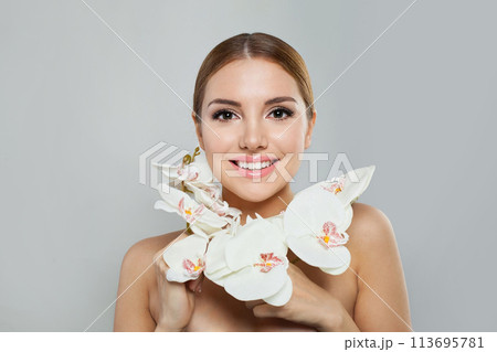 Young healthy female model with clean skin, make-up and perfect hairstyle  113695781