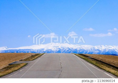 早春の北海道の風景 早春の北海道の風景 113696014