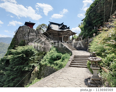 山寺（立石寺）：開山堂と納経堂 113698569
