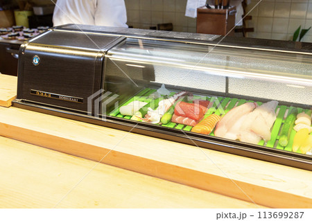 寿司屋のカウンター 寿司屋のカウンター 113699287