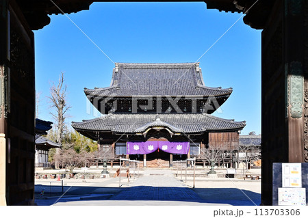 高田本山専修寺　三重の観光スポット　映画のロケ地　国宝建造物 113703306